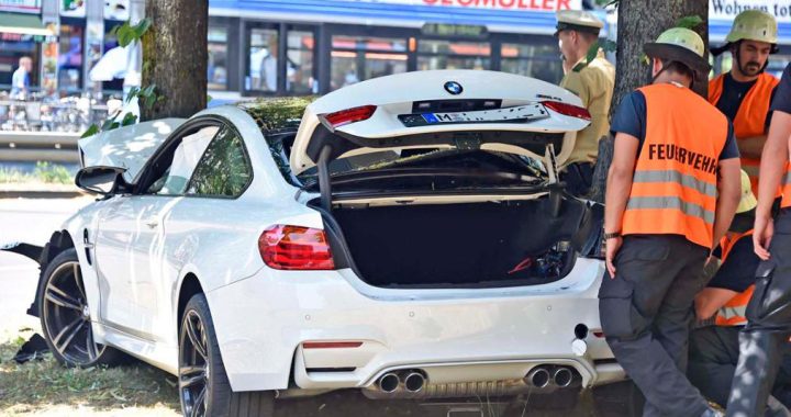 BMW M4 Crash - Car Accident