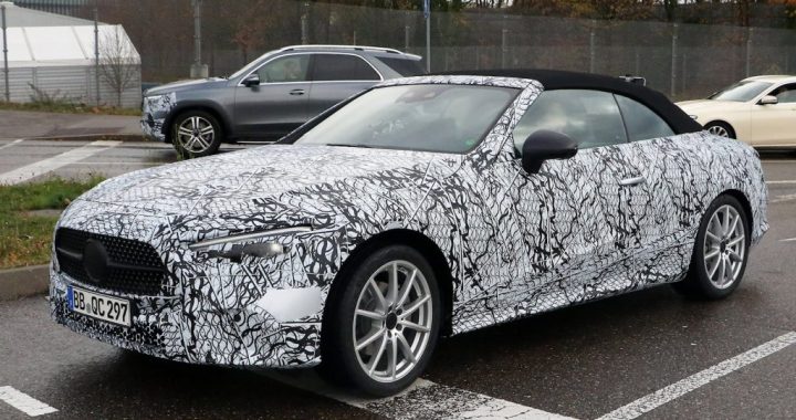 Spied Mercedes-Benz CLE Convertible Shows Resemblance with the SL