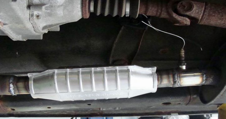 6 Clogged Catalytic Converter Symptoms (and Replacement Cost)
